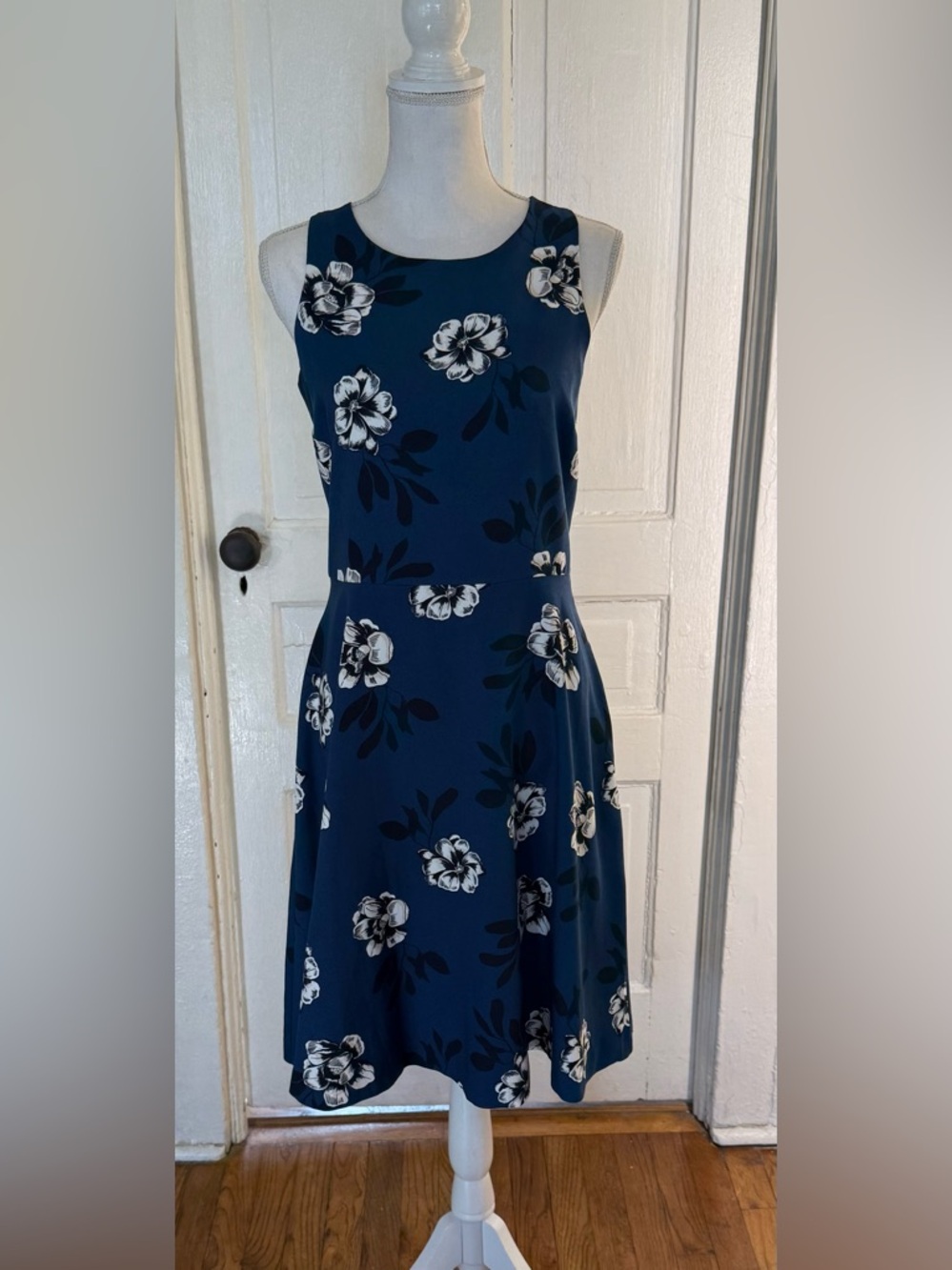 Banana Republic Navy Blue Floral Fit-and-Flare Sleeveless Day Dress - Size 10